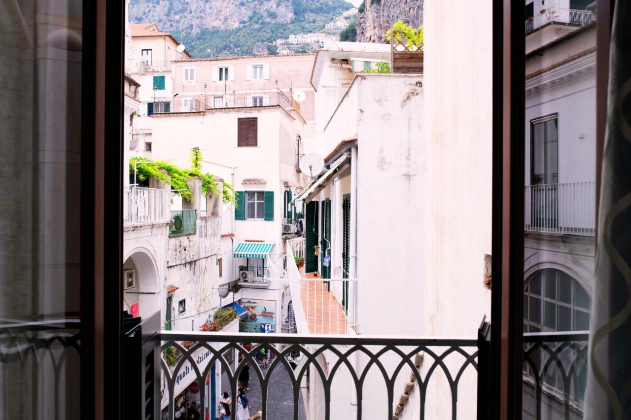 Domus Florio Corallo Amalfi Bagian luar foto