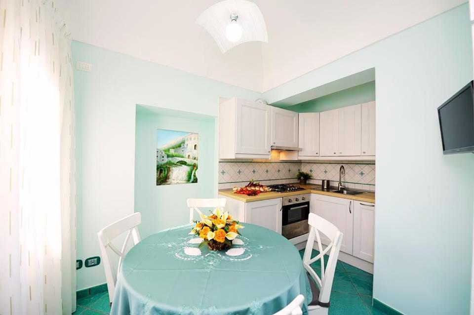 Domus Florio Corallo Amalfi Bagian luar foto